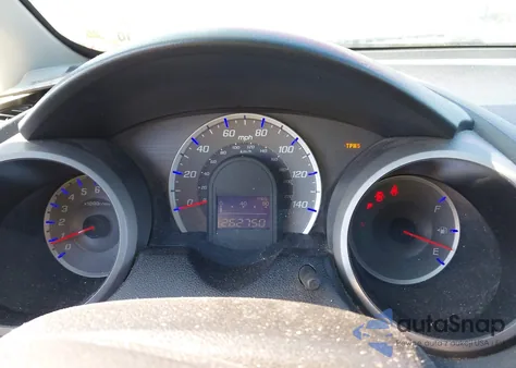 2009 Honda Fit z USA, uszkodzony, nr VIN JHMGE88279S072589